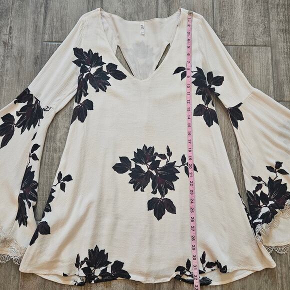 Free People Wanderer Mini Dress Womens Size S Ivory Combo Bell Sleeve Cut Out - Picture 6 of 16